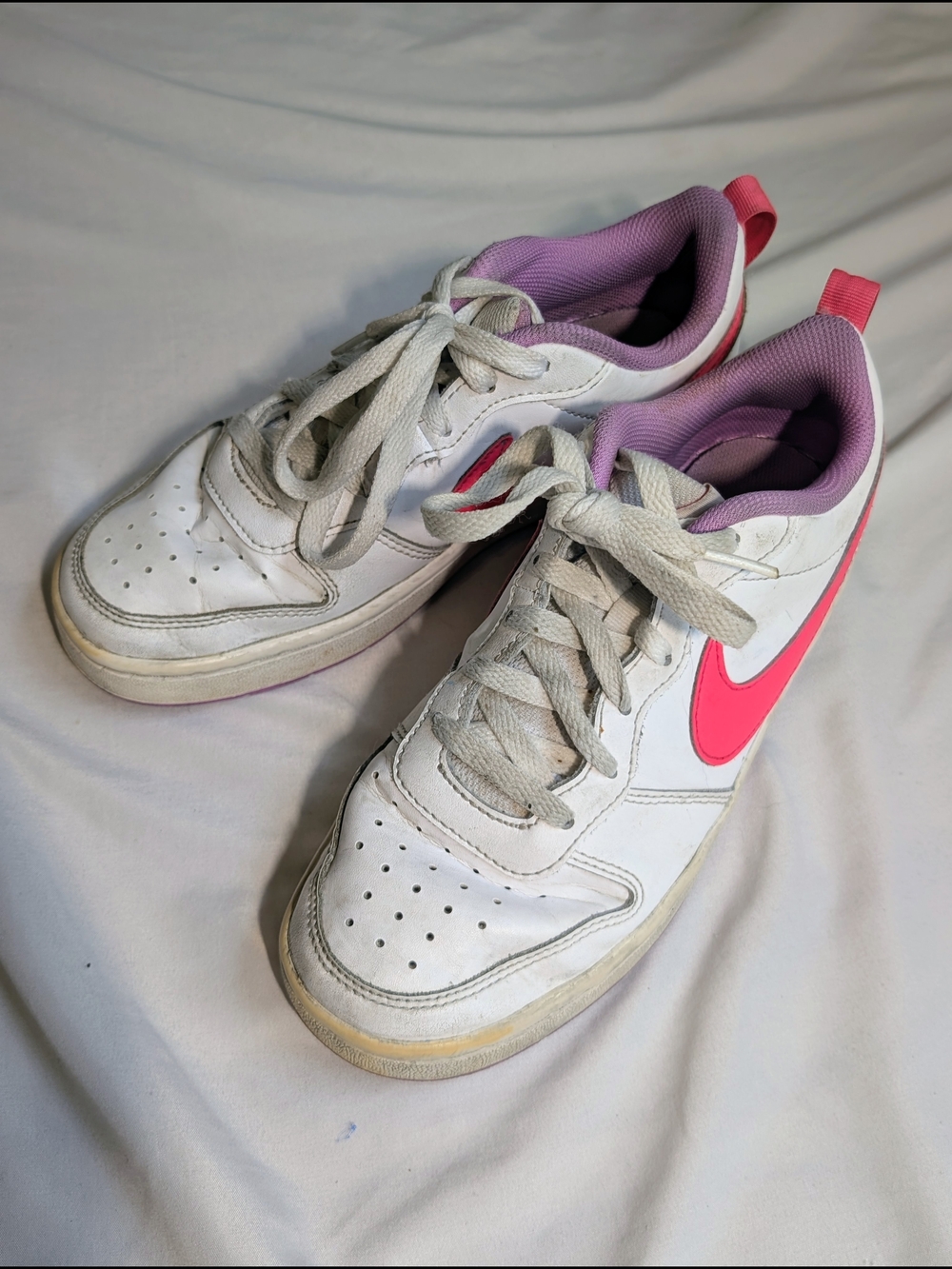 Kids Nike White Sneakers with Hot Pink Swoosh and Lavender Lining